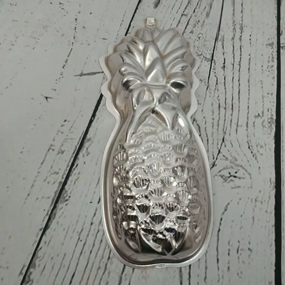 Vintage Copper Pineapple Jello Mold‎